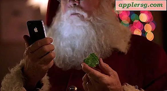 Santa bruger en iPhone 4S og Siri i den nyeste Apple Commercial [Video]