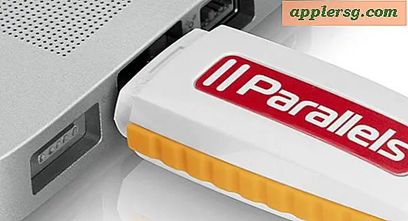 Hoppla: Apple.com zeigt USB-Laufwerk im Ethernet-Port eines MacBook Pro stecken